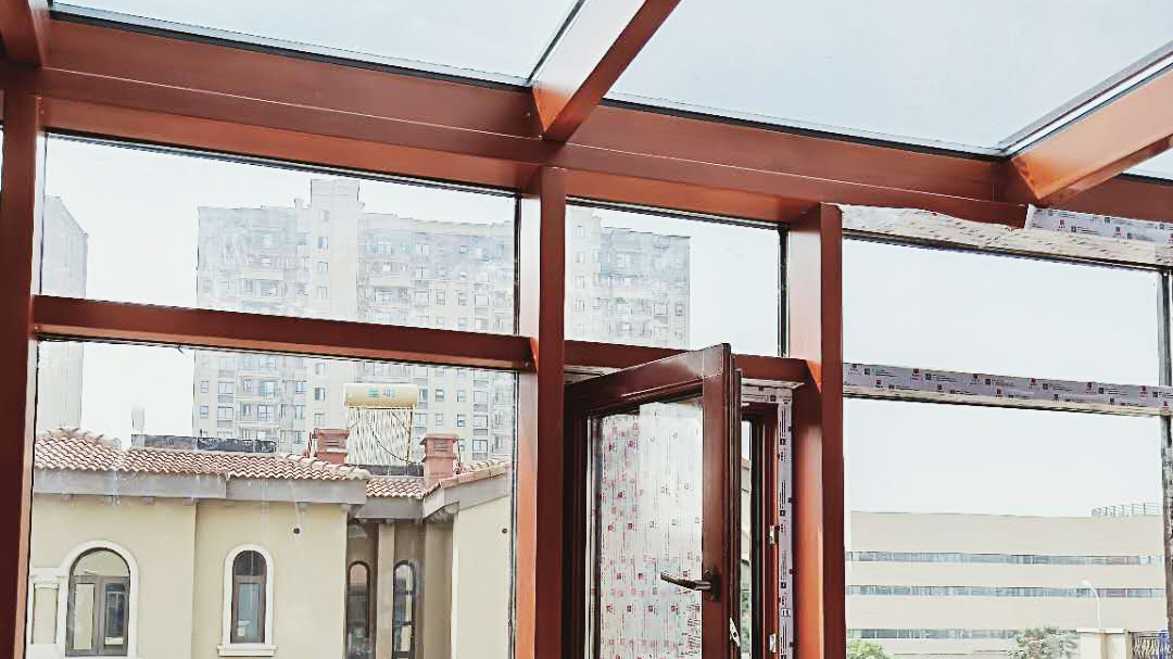金堂木為碧桂園業主提供鋁包木陽光房案例