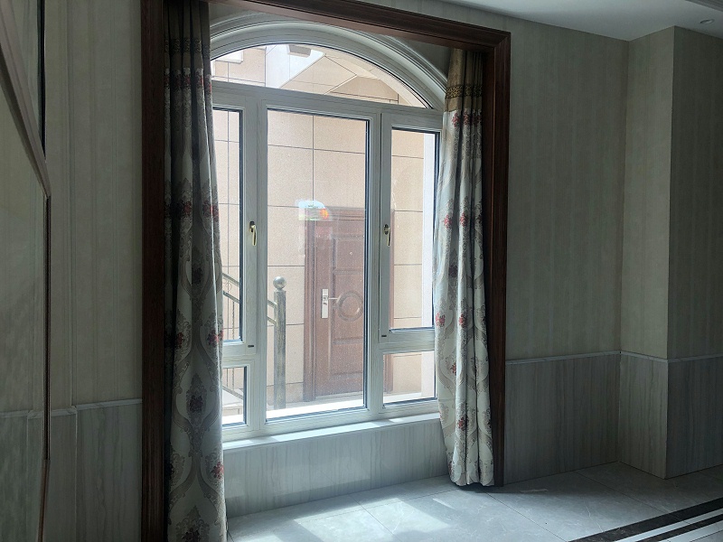 鋁包木門(mén)窗實(shí)拍