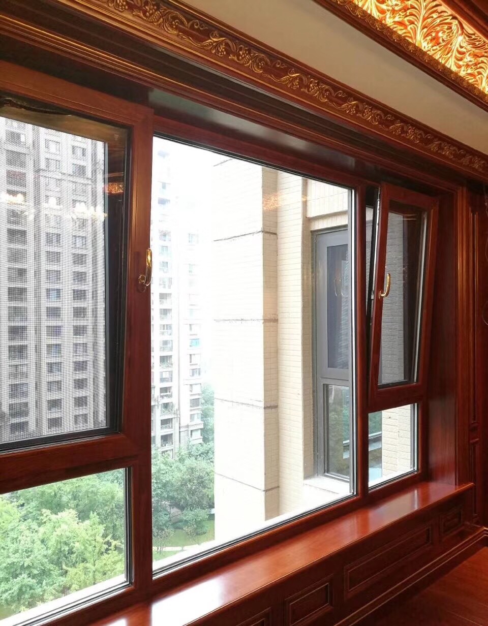 鋁包木門窗